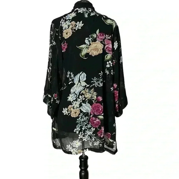 Helena Quinn Floral Open Front Semi Sheer Kimono Size One Size - Picture 3 of 7